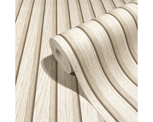 Tapetenrolle mit Holzoptik und Streifenmuster