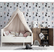 Chambre d''enfant avec lit, baldaquin, armoire et papier peint à motifs d''animaux