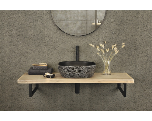 Modernes Badezimmerwaschbecken mit Muster auf Holzablage