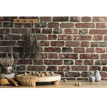Dekorative Ziegelstein Tapete in einem Innenraum mit rustikalem Flair.
