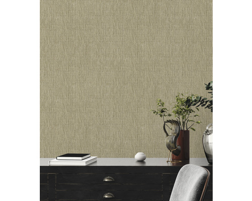 Nahaufnahme einer Wand mit Textiltapete in Leinwandoptik