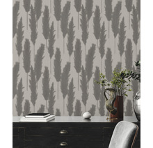 Dekoratives Zimmer mit Tapete mit Federgras-Motiv