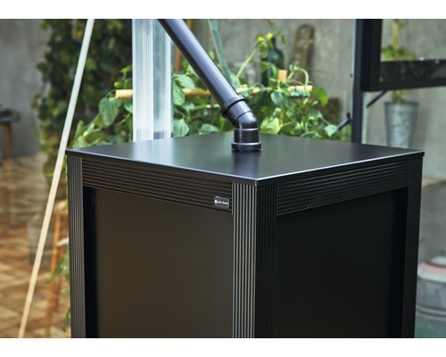 Récupérateur d''eau de pluie noir avec tuyau d''arrivée