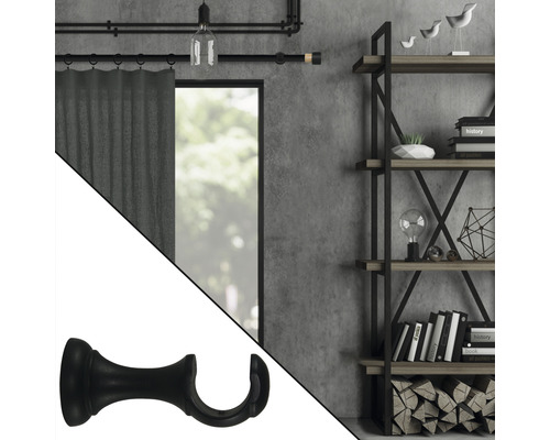 Tringle à rideaux avec support devant la fenêtre avec rideau et étagère