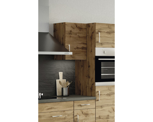 Cuisine avec hotte aspirante, armoires et tiroirs au design bois