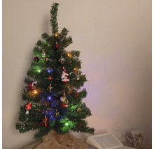 Geschmückter Weihnachtsbaum mit Beleuchtung und Dekorationen