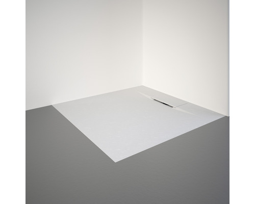 Ebene Duschwanne mit Ablaufrinne im Badezimmer