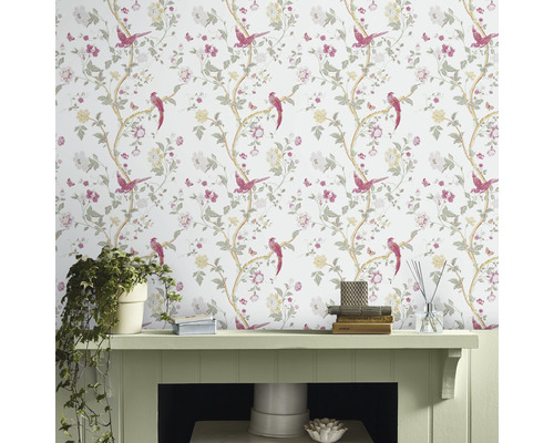 Intérieur avec papier peint floral à motifs d''oiseaux