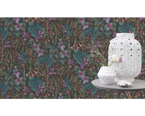 Papier peint à motif floral sur fond sombre