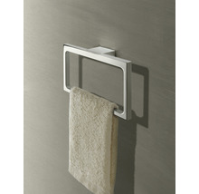 Rechteckiger Handtuchring mit Handtuch zur Wandmontage
