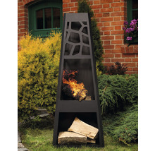 Dekorativer Stahl-Gartenkamin mit Holzfach und Feuerstelle im Garten