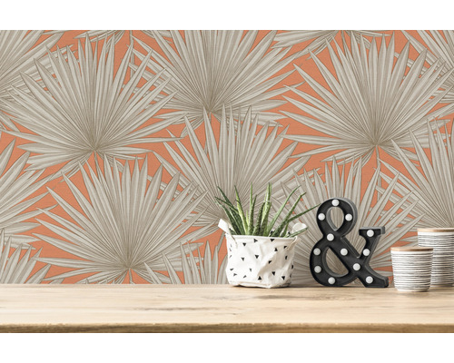 Mur décoratif avec motif de feuilles de palmier