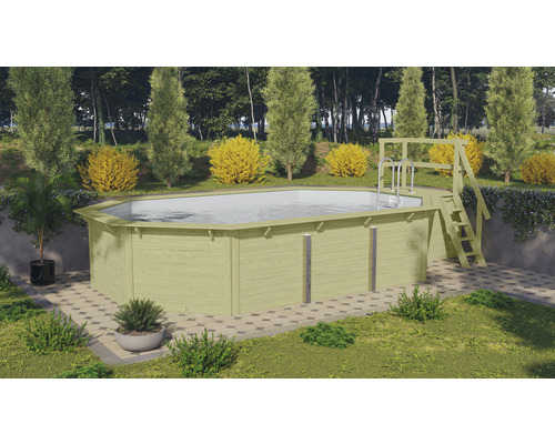 Piscine en bois avec échelle dans un jardin
