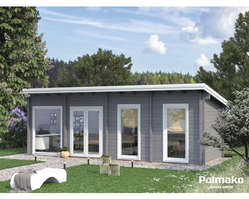 Abri de jardin en bois gris avec fenêtres et double porte dans le jardin.