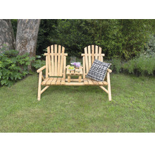 Banc double en bois avec table intégrée dans le jardin