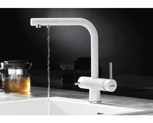 Robinet de cuisine Logo Blanco avec jet d''eau dans l''évier