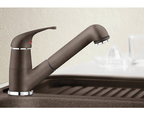 Robinet de cuisine avec bec