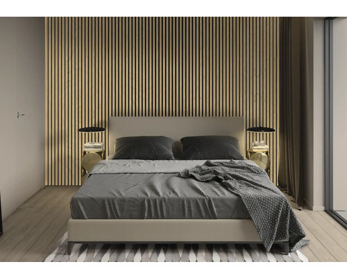 Chambre avec lit, tables de chevet et mur en panneaux de bois