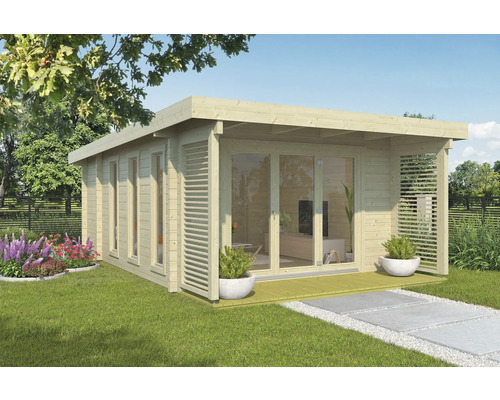 Maison de jardin moderne en bois avec toit plat et grandes façades de fenêtres dans le jardin.