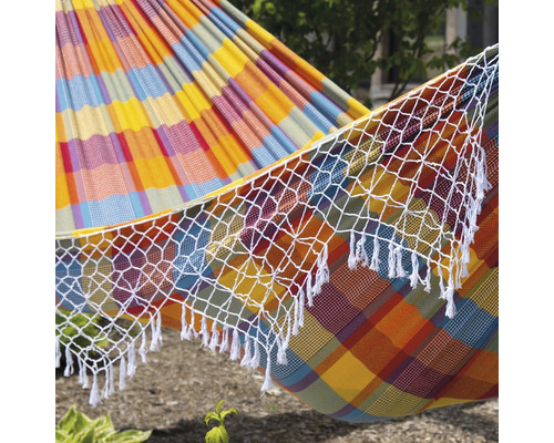 Hängematte aus Stoff mit Fransen