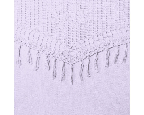 Gehäkelte Tagesdecke mit Fransen