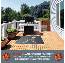 Coin barbecue sur une terrasse en bois avec tapis de barbecue, dimensions 165 x 100 centimètres, avec l''inscription Man at Work