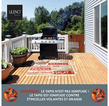 Grillplatz mit Grillmatte, Grill und Holzboden im Aussenbereich