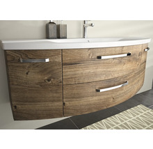 Waschtischunterschrank mit Holzoptik, Waschbecken und Armatur im Badezimmer