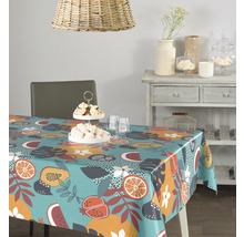 Tisch mit Wachstuchdecke mit Fruchtmuster in einem Esszimmer