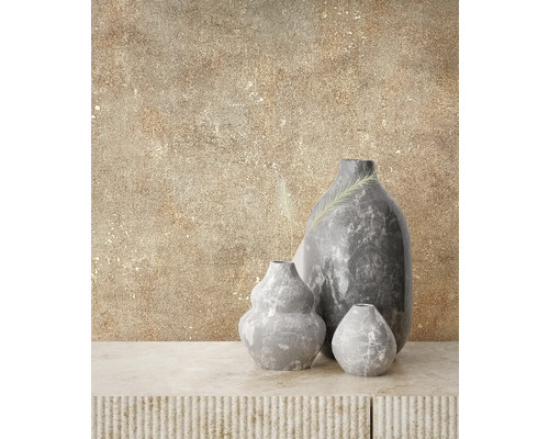 Dekorative graue Steinvasen auf einem Tisch