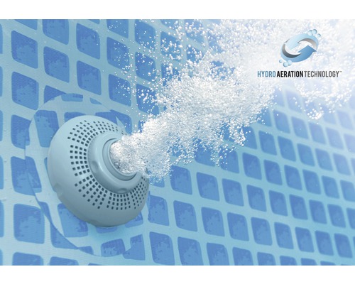 Technologie d''hydroaération Intex au bord de la piscine