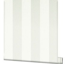 Tapetenrolle mit Streifenmuster