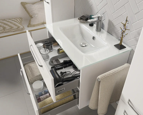 Waschtischunterschrank mit offenen Schubladen zur Aufbewahrung von Badutensilien