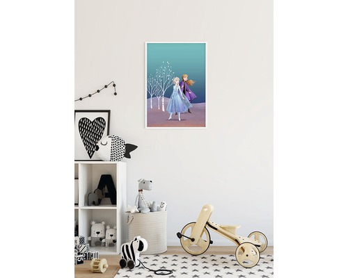 Illustration de personnages du film La Reine des Neiges dans une chambre d''enfant