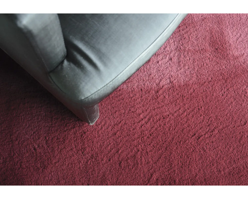 Vue détaillée d''un tapis sous un meuble