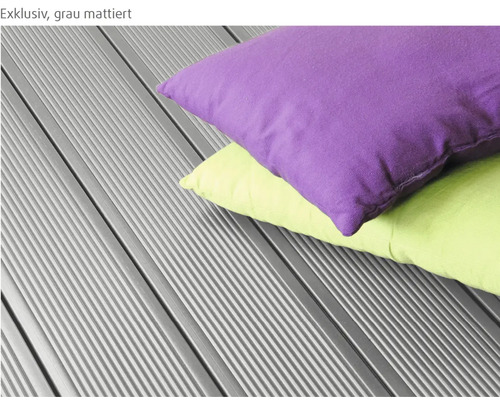 Terrassendielen aus Kunststoff mit Kissen