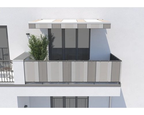 Balkon mit Sichtschutz und Markise für mehr Privatsphäre