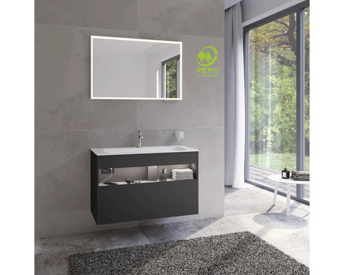 Salle de bain avec meuble sous-lavabo, miroir lumineux et label PEFC