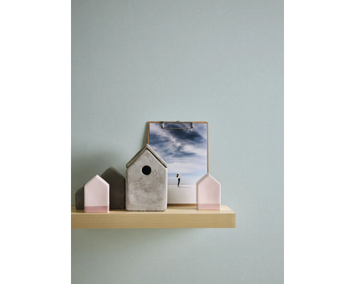 Maisons décoratives, photo et planche en bois au mur