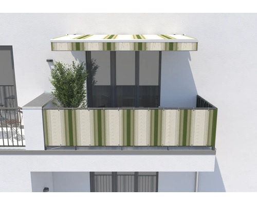 Balkon mit Markise und Sichtschutz
