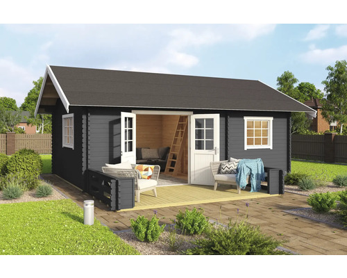 Gartenhaus mit geöffneten Türen und Terrasse im Garten.