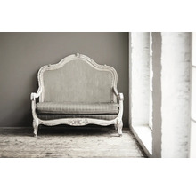 Zweisitzer Sofa im Vintage-Stil mit Holzrahmen und Polster