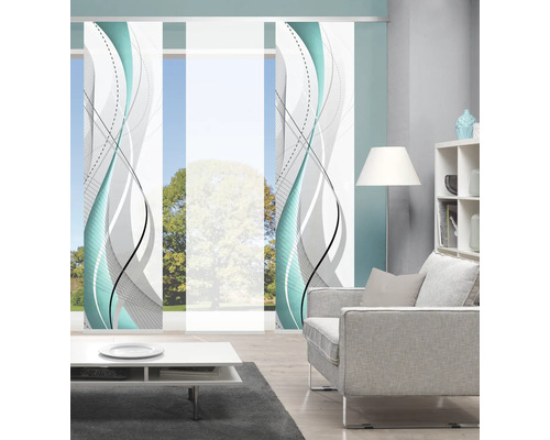 Wohnzimmer mit Schiebegardinen mit abstraktem Muster