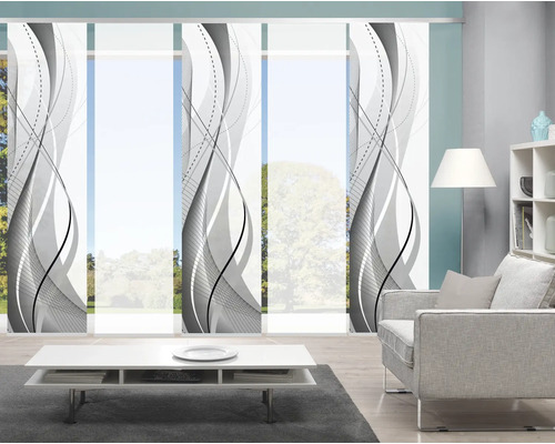 Raumansicht mit Schiebegardinen mit Streifenmuster