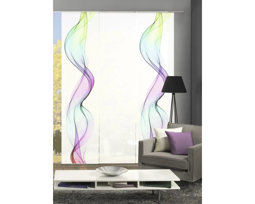 Salon avec rideaux coulissants à motif ondulé