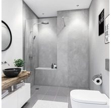 Modernes Badezimmer mit Dusche, Waschtisch, Toilette und grauen Fliesen