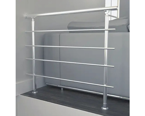 Garde-corps métallique avec quatre barres horizontales