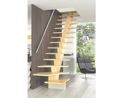 Freitragende Holztreppe im Wohnraum