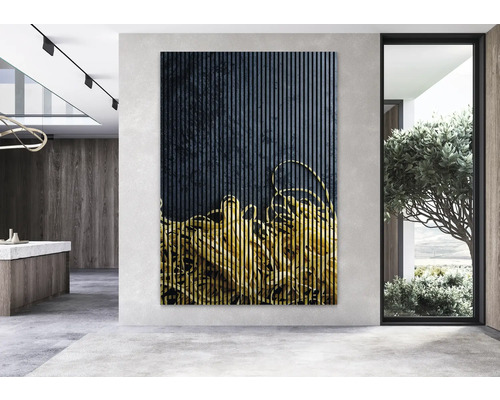 Tableau mural avec rayures verticales et motif abstrait dans un salon moderne