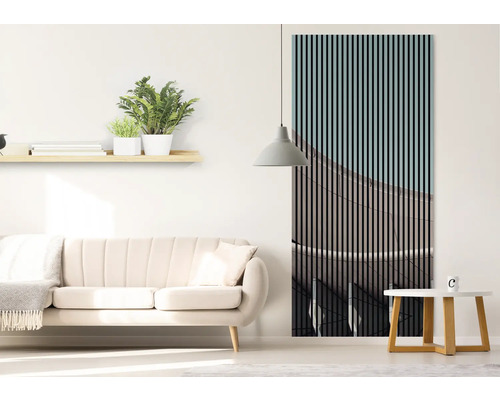 Salon avec canapé, table d''appoint et panneau acoustique pour la décoration murale